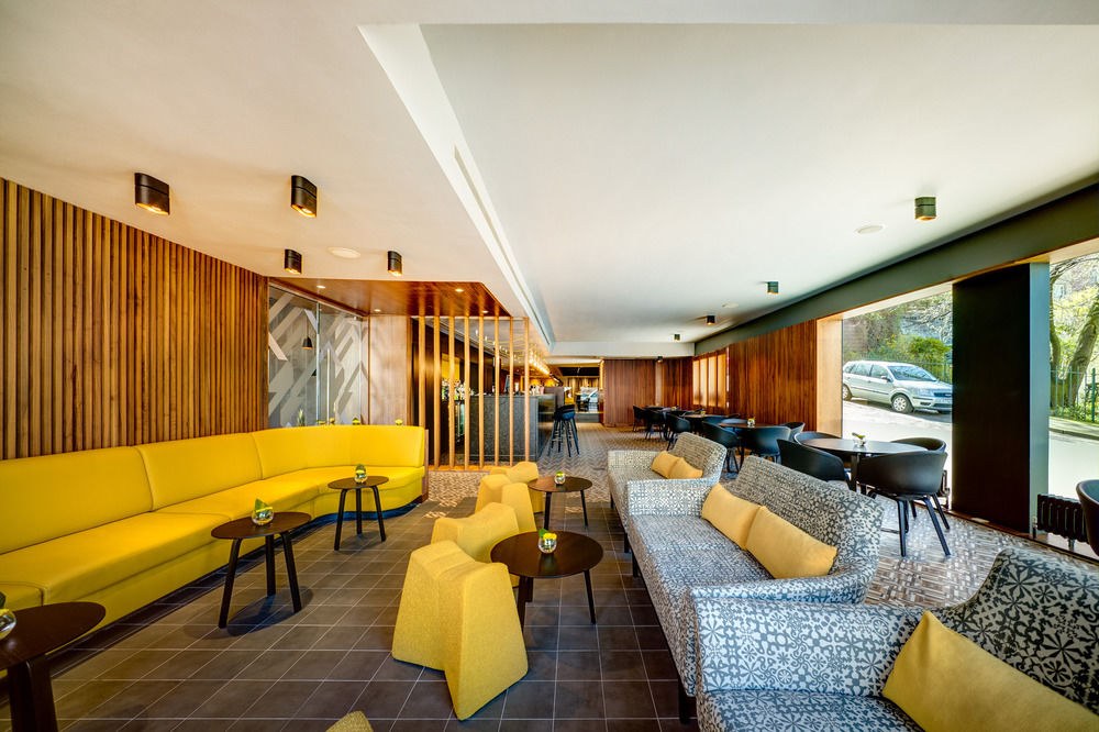 Apex City Hotel