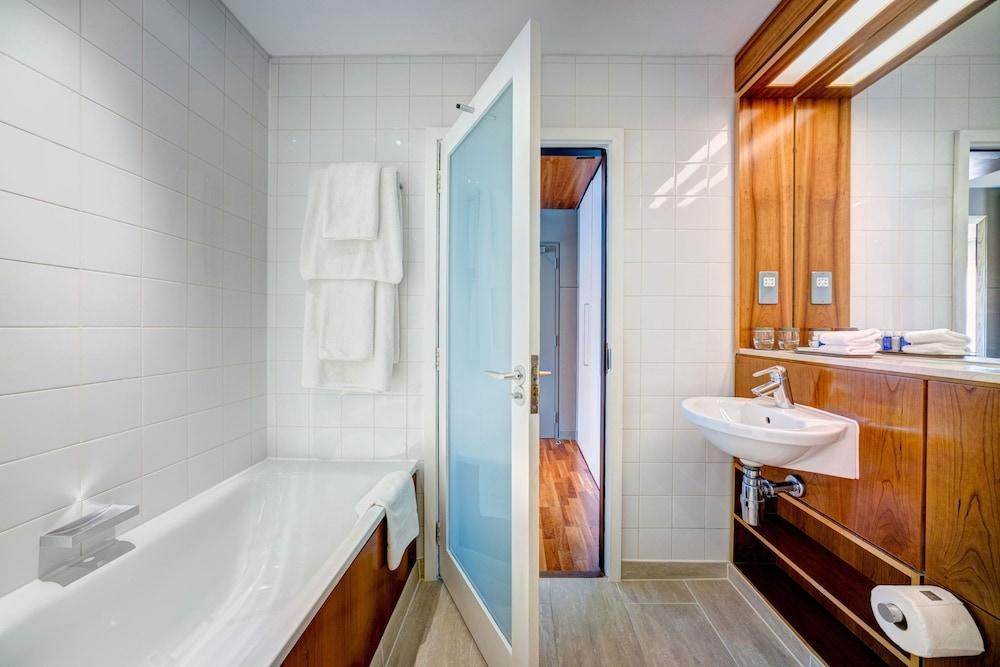 Apex City Hotel photo 2