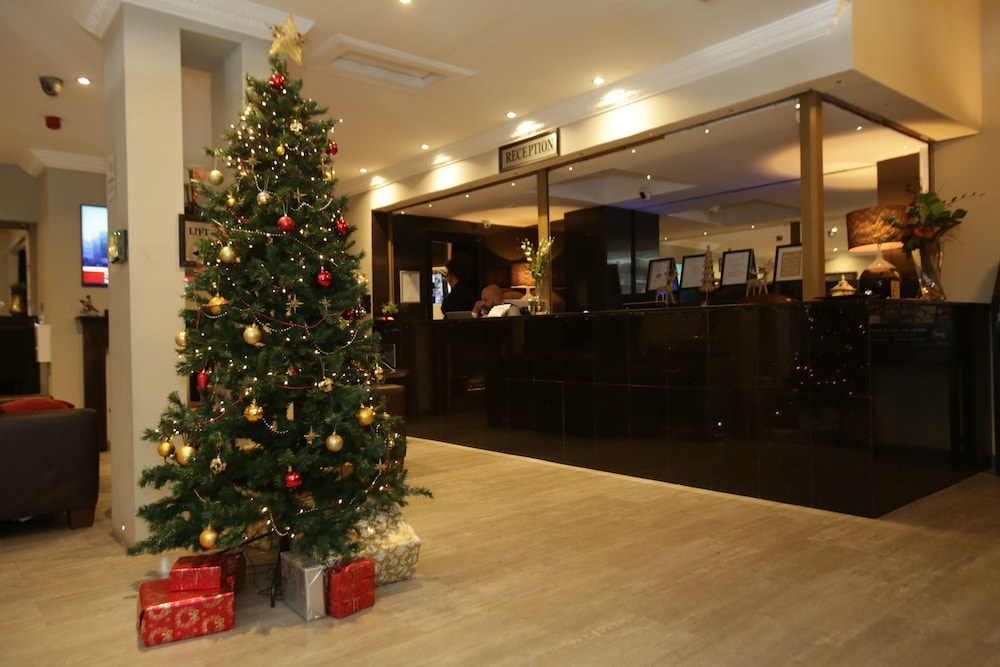 Devoncove Hotel photo 1