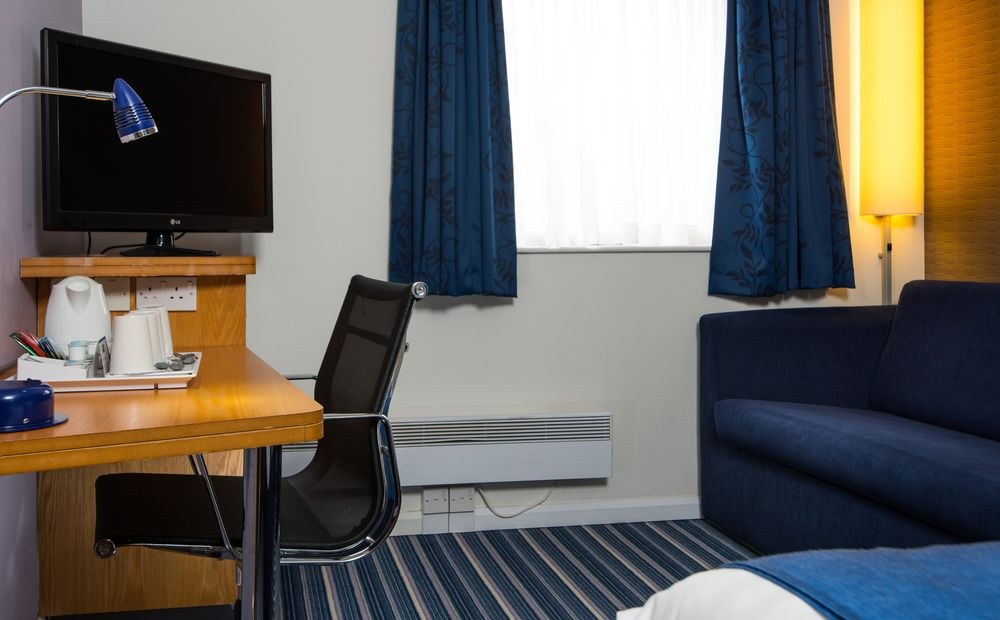 Holiday Inn Express Inverness photo 1