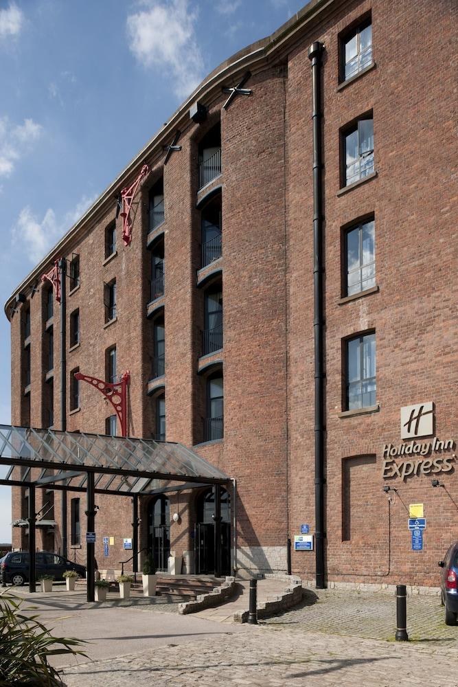 Holiday Inn Express Liverpool - Albert Dock photo 4