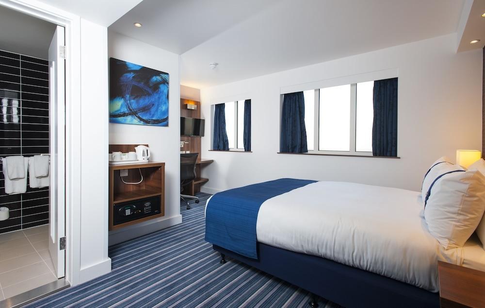 Holiday Inn Express London - Vauxhall Nine Elms photo 3