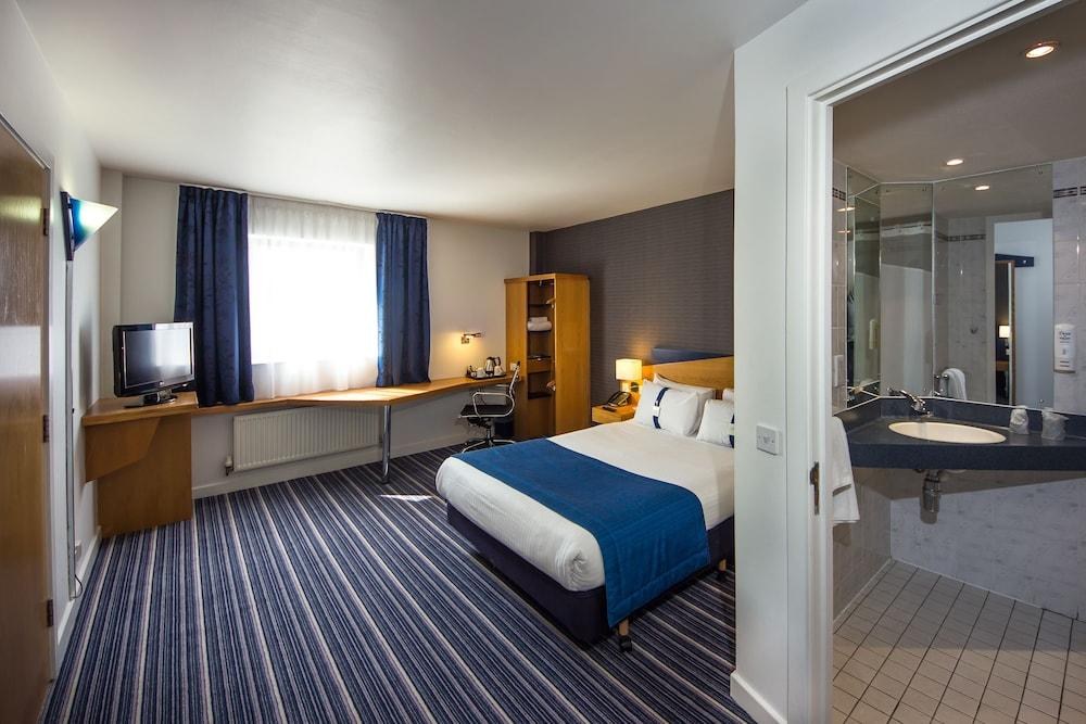 Holiday Inn Express London Royal Docks photo 4