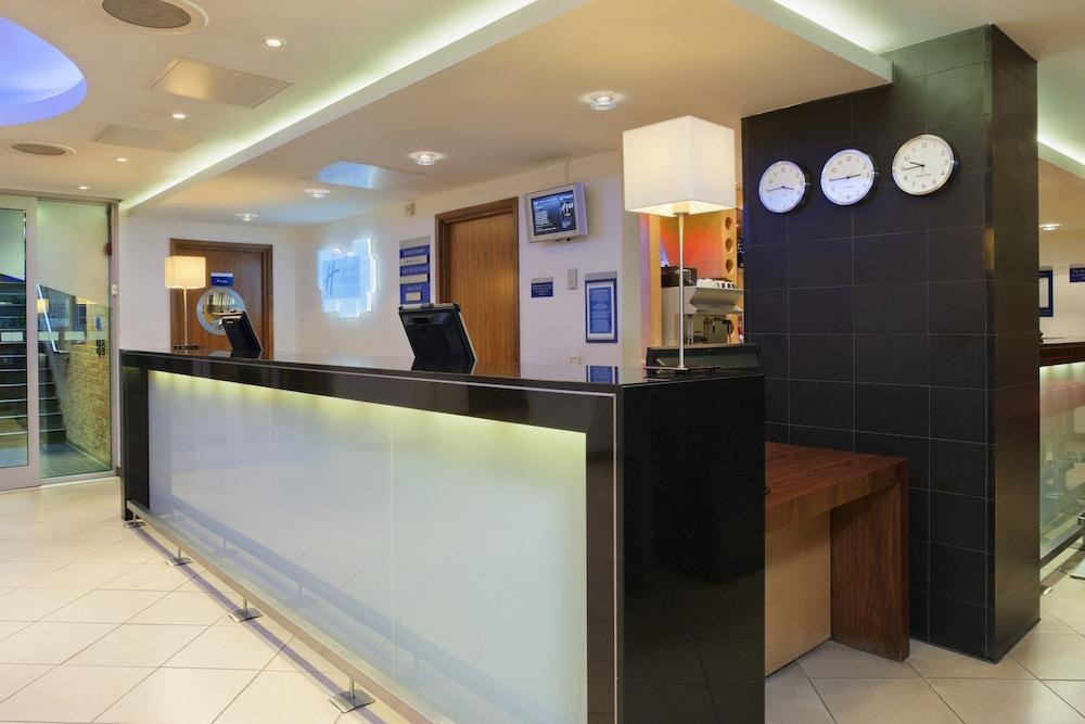 Holiday Inn Express London Swiss Cottage photo 4