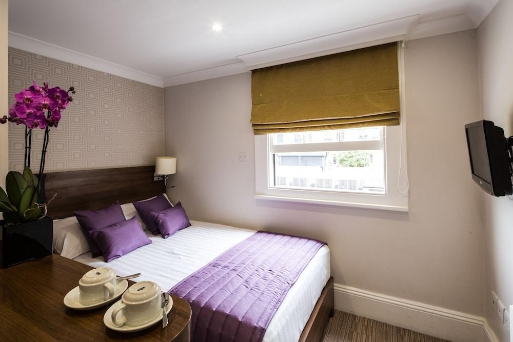 LONDON HOUSE HOTEL photo 2