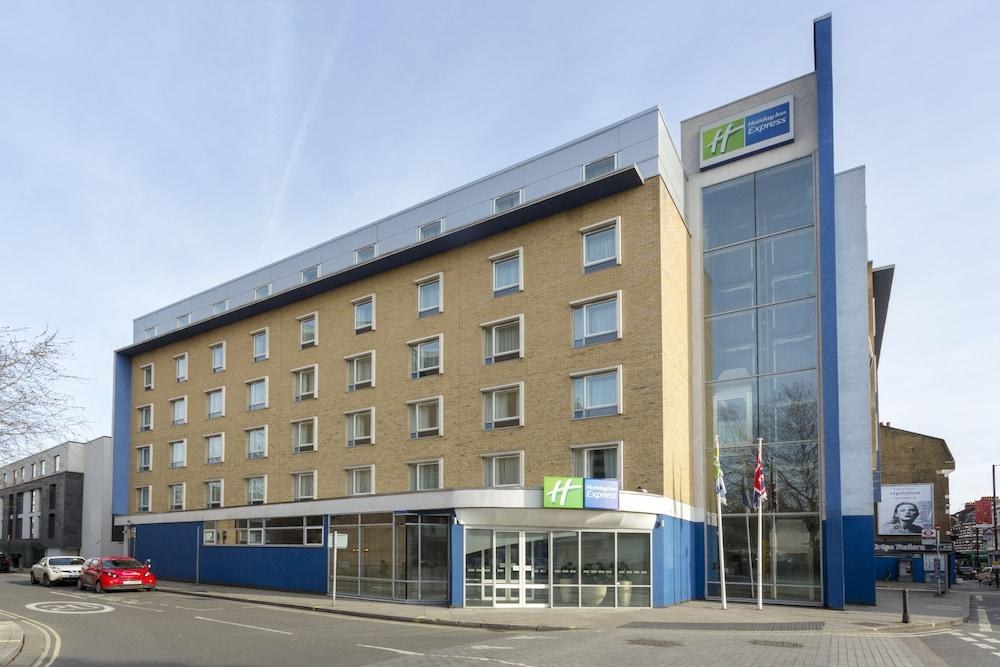 Premier Inn London Fulham photo 3