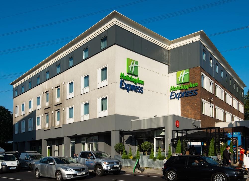 Holiday Inn Express Wimbledon South photo 4