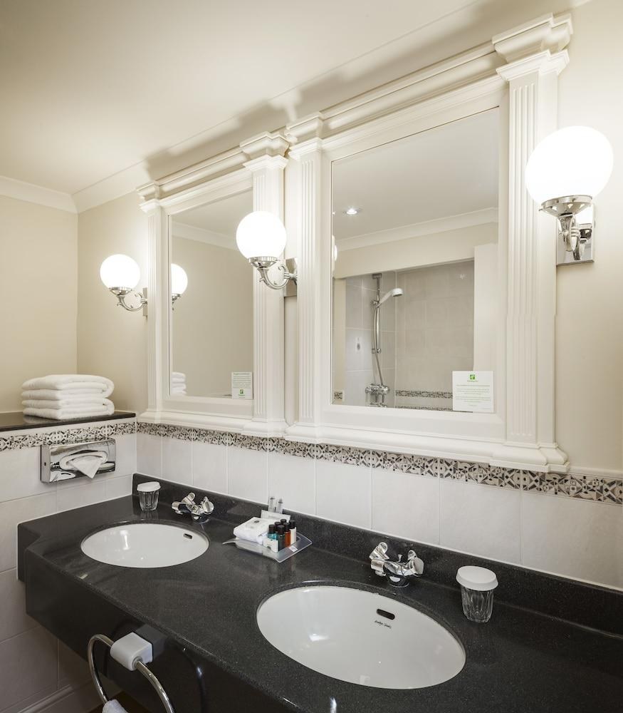Holiday Inn London - Sutton photo 4