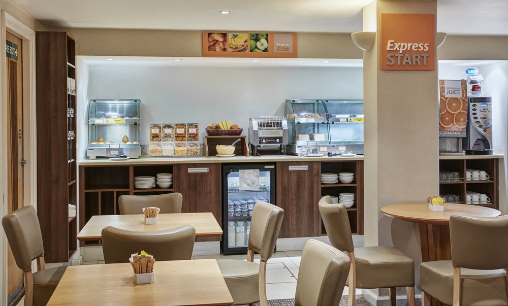 Holiday Inn Express London Victoria
