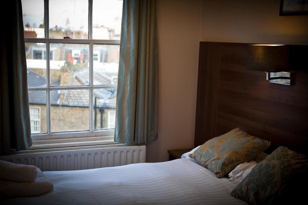 The Portico hotel photo 1