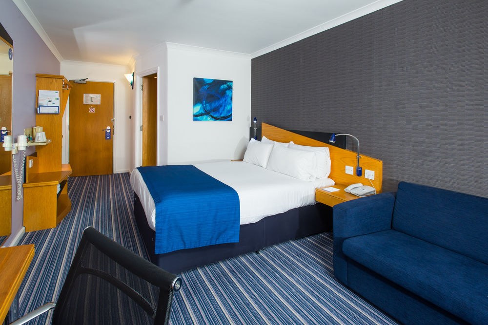 Holiday Inn Express Manchester East photo 1