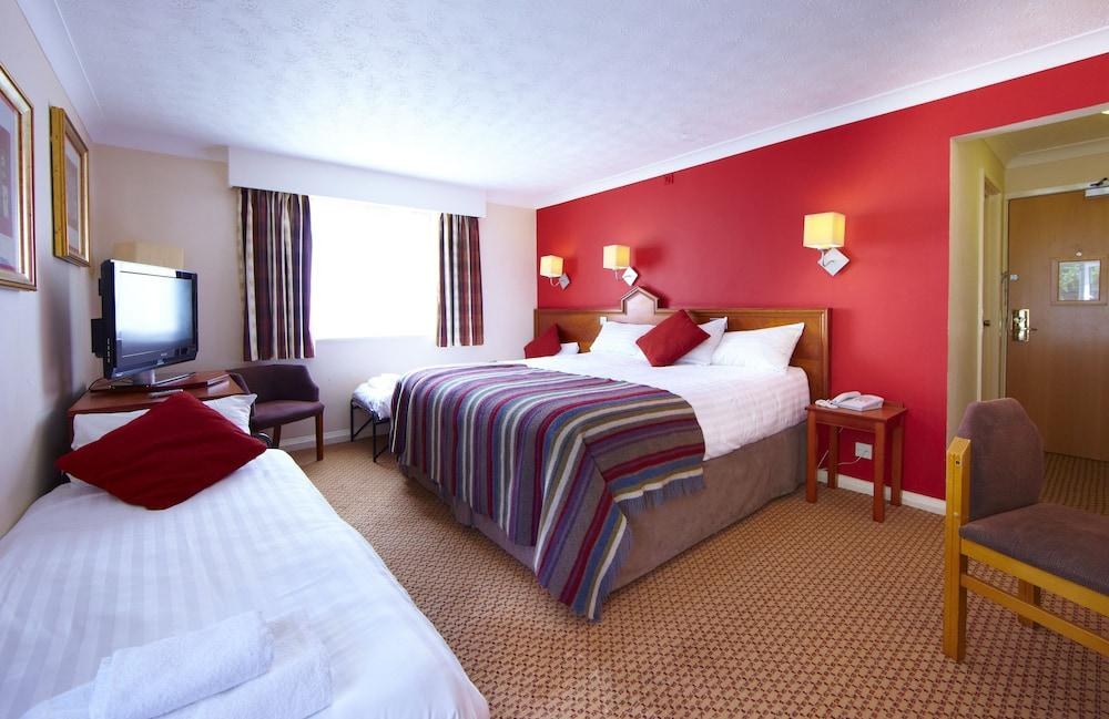 VILLAGE MANCHESTER HYDE - HOTEL & LEISURE CLUB photo 4