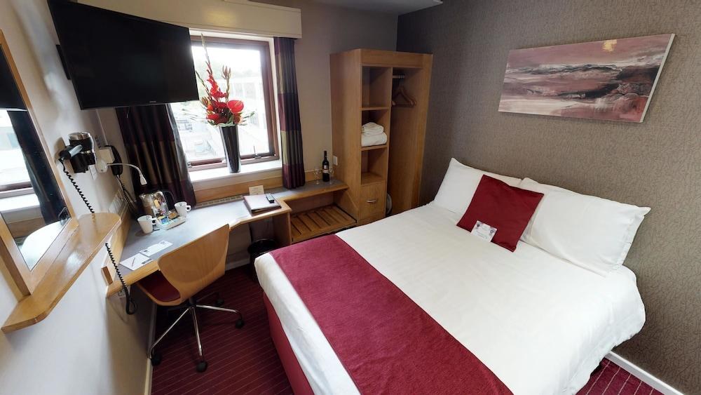 Pendulum Hotel photo 2