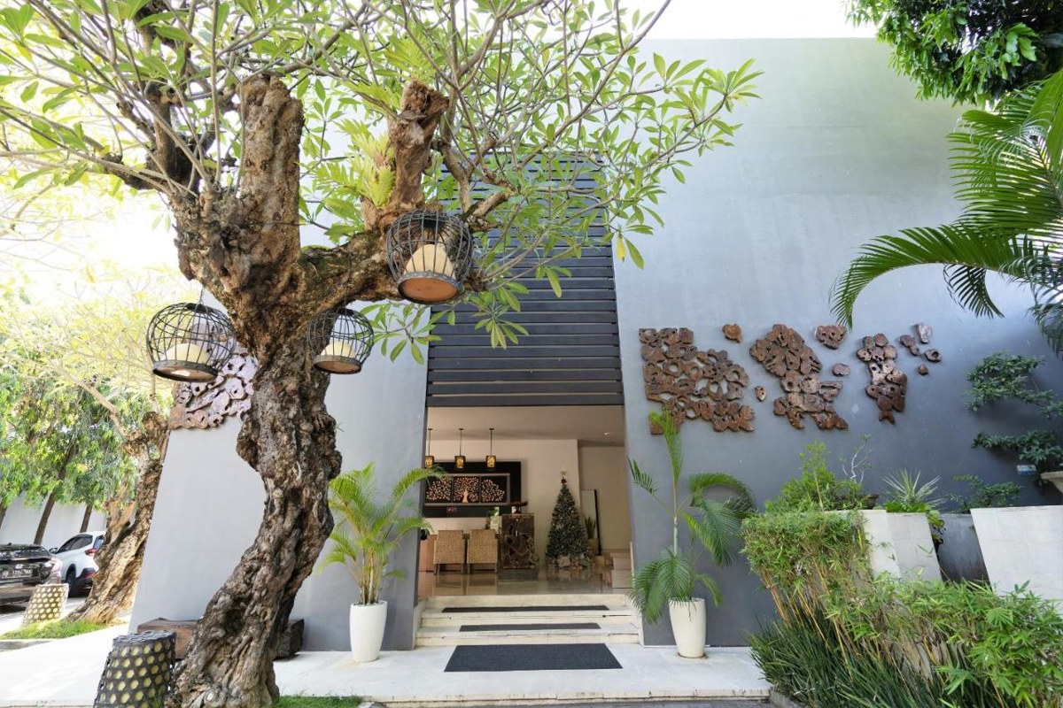 THE SEMINYAK SUITE PRIVATE VILLA photo 4