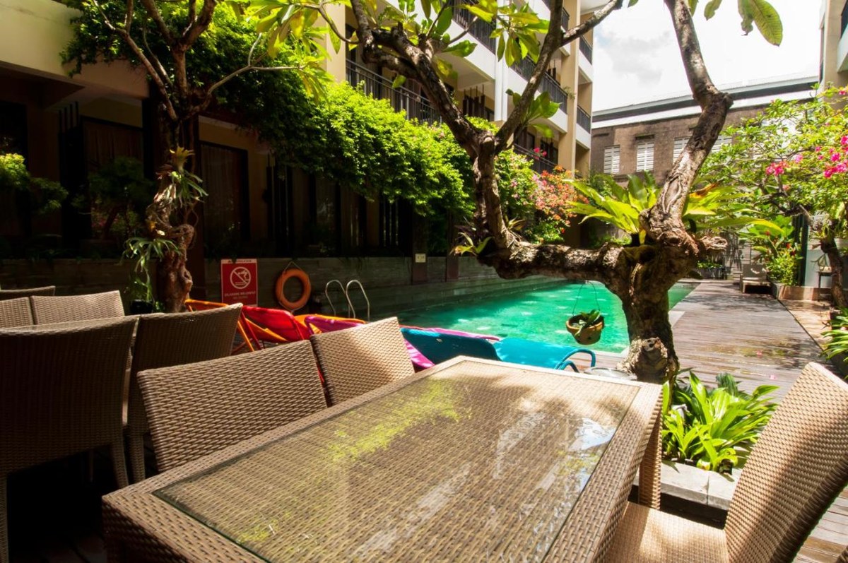 100 SUNSET KUTA HOTEL & BALLROOM photo 1