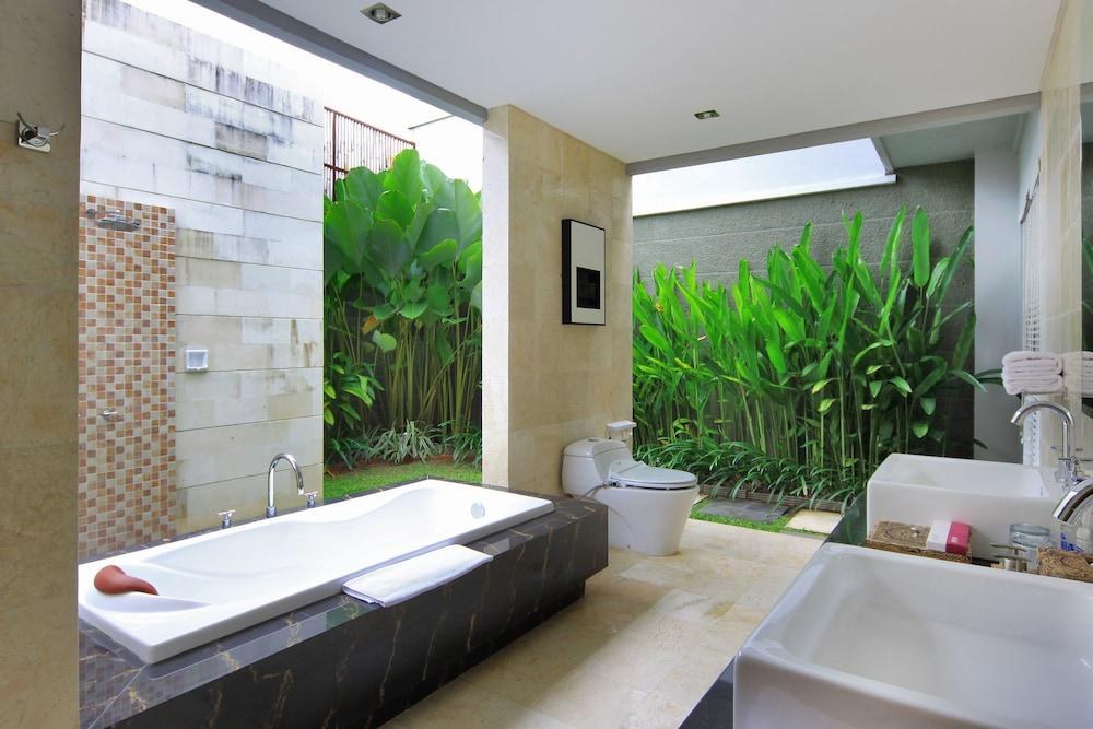 ABI BALI RESORT VILLA & SPA photo 2