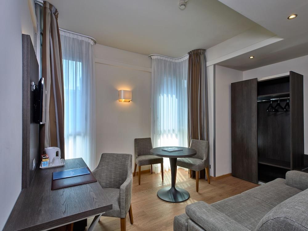 Hotel Como photo 3