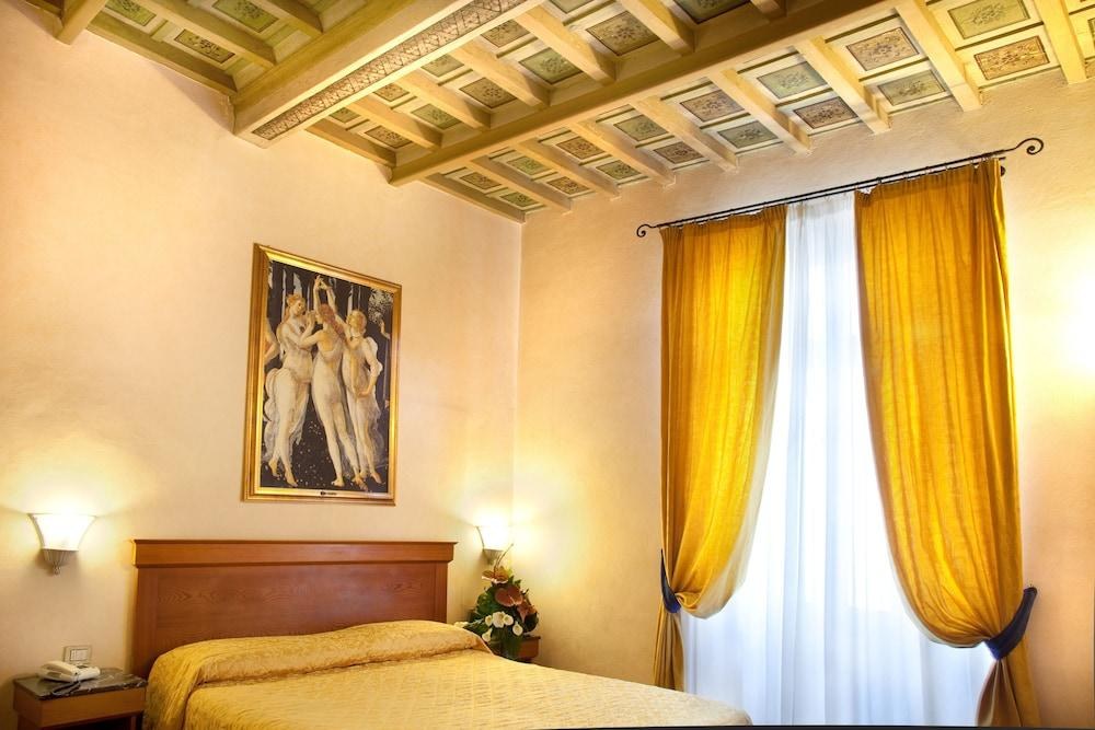 Porta Faenza photo 4