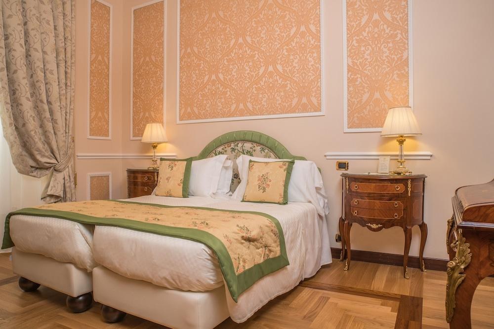 Bernini Palace photo 3