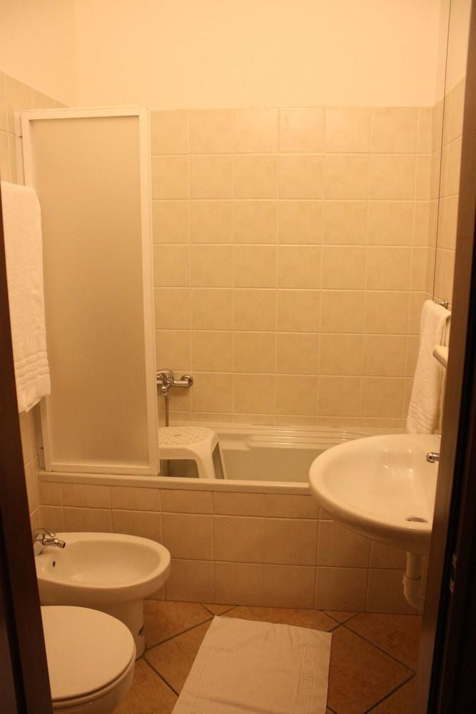 Sara Hotel photo 4