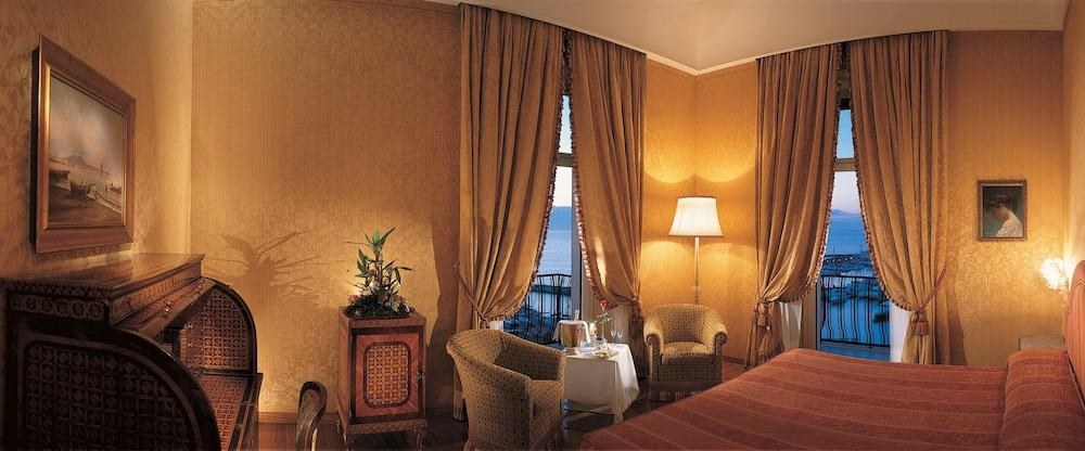 Grand Hotel Vesuvio Naples photo 2