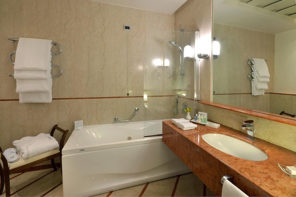 Grand Hotel Vesuvio Naples photo 4