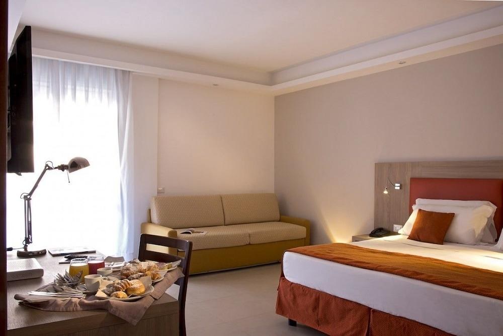 American Hotel photo 1