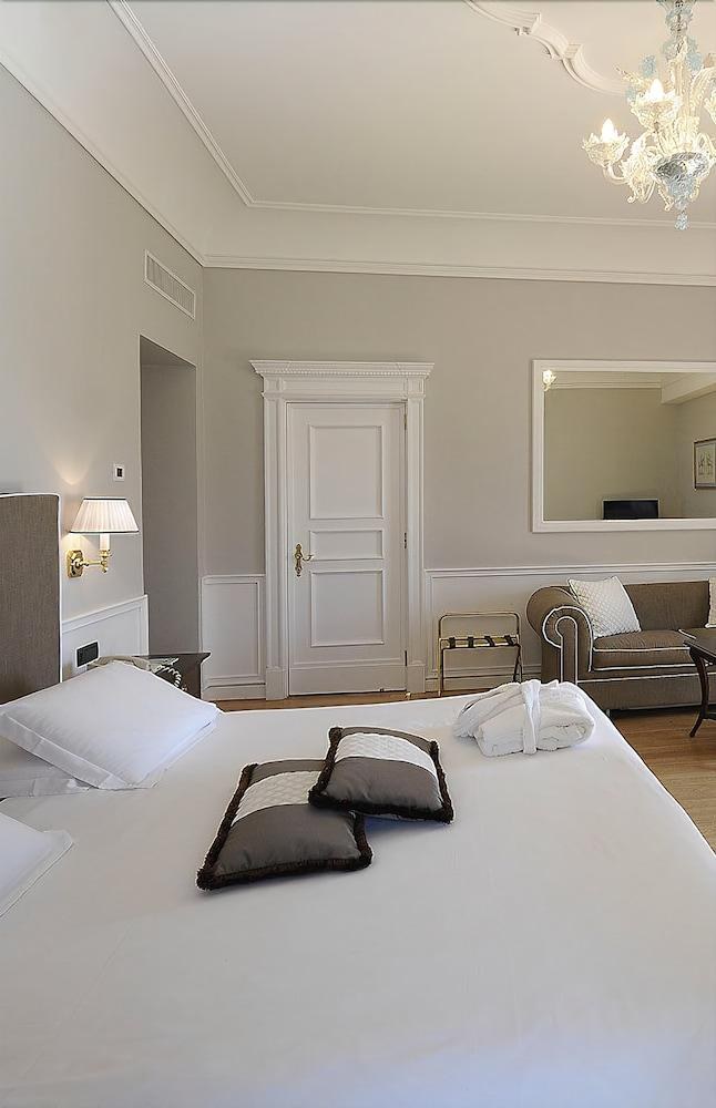 Grand Hotel Santa Lucia photo 3