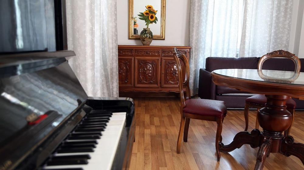 Roma Room photo 4