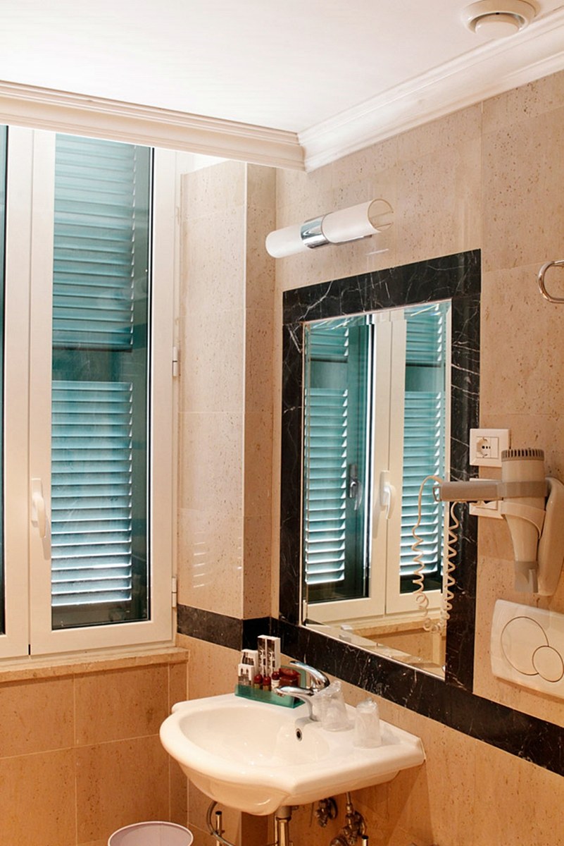 BOUTIQUE HOTEL TREVI photo 4