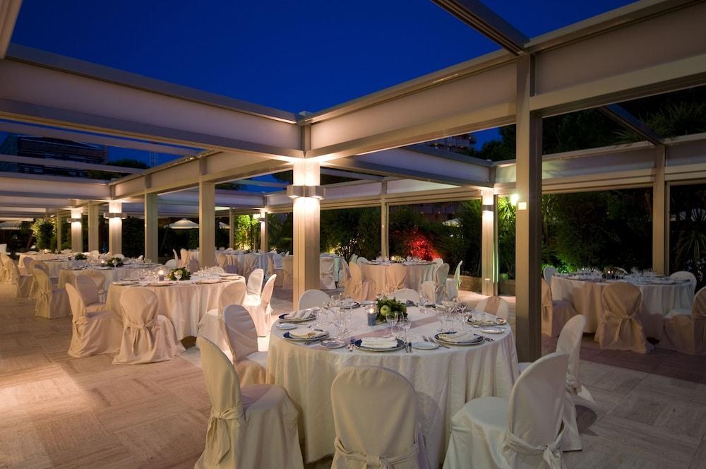 Holiday Inn Rome Eur Parco dei Medici photo 3