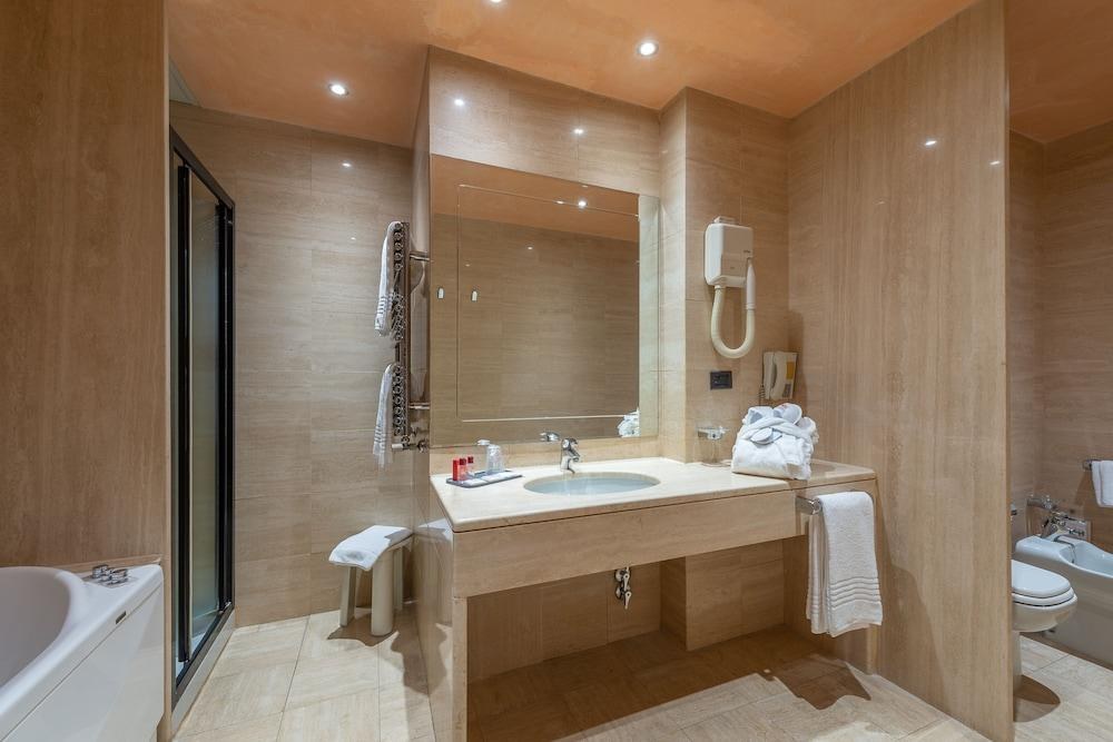 Grand Hotel Duca d'Este photo 4