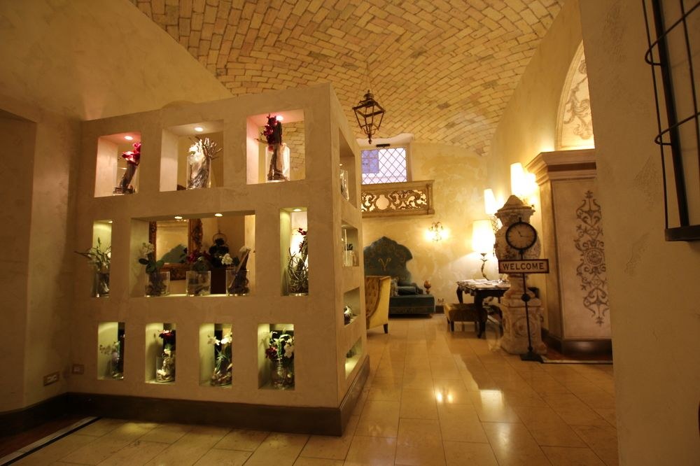 Room Select Via Veneto