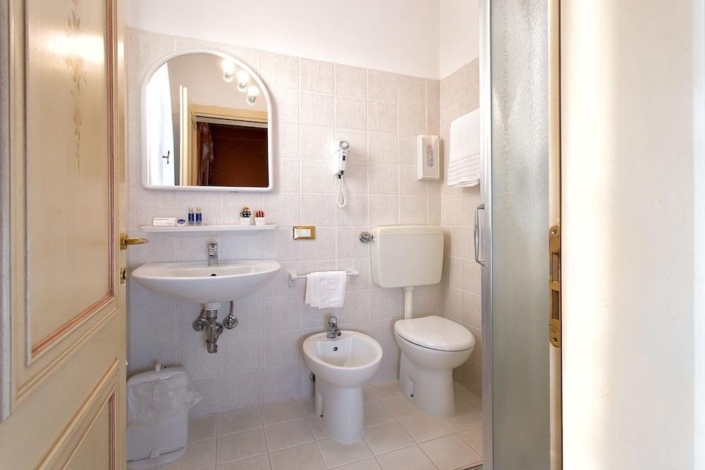 HOTEL CONTERIE photo 4