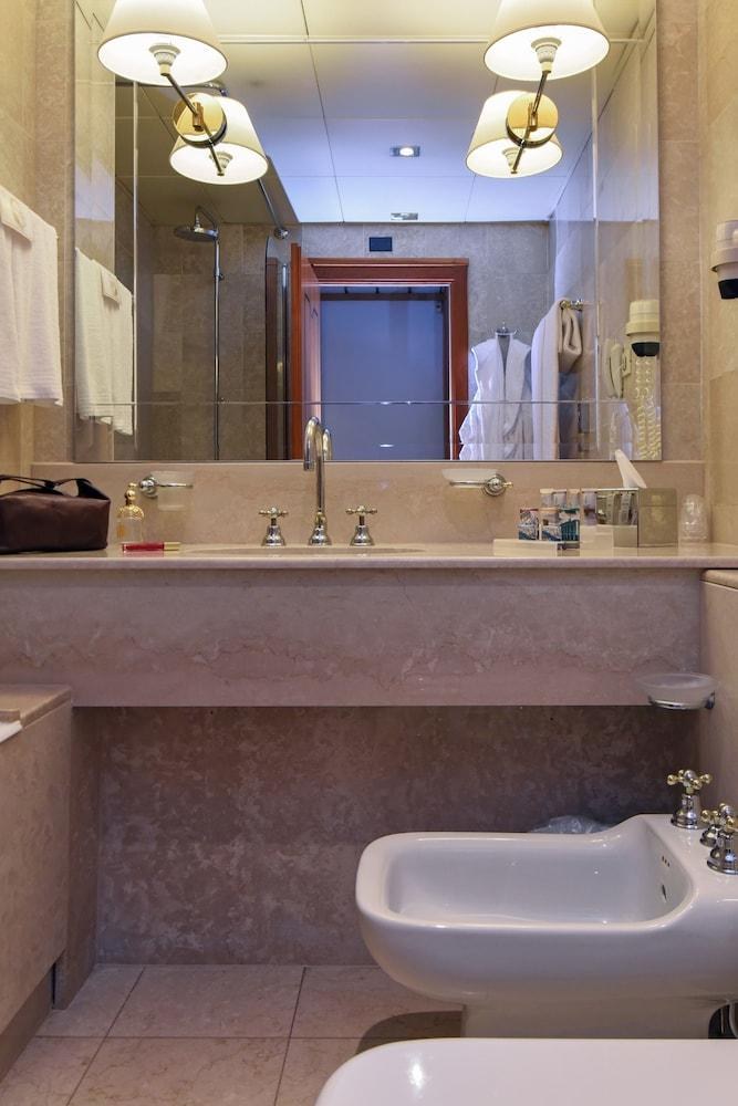 Hotel Leon d'Oro photo 2