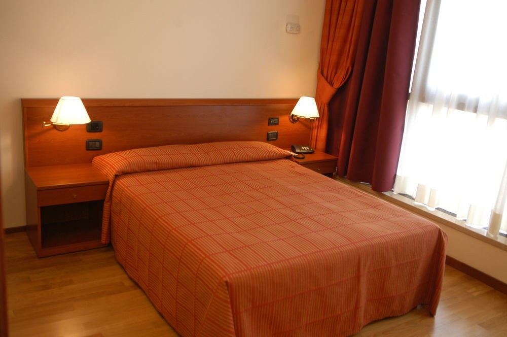 Muraless Art Hotel WorldHotels Crafted photo 1