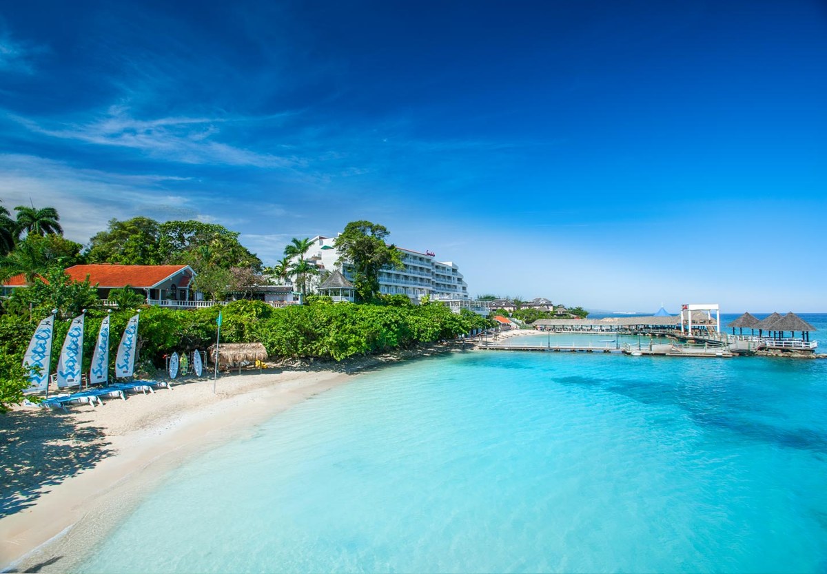 SANDALS OCHI BEACH RESORT