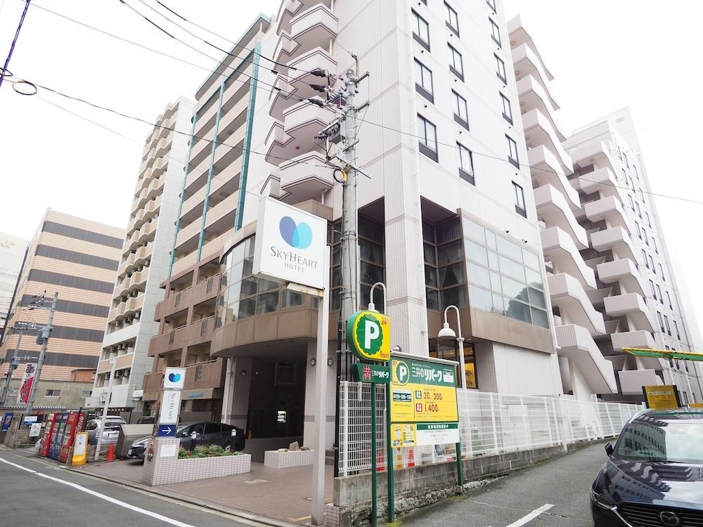 SKY COURT HAKATA photo 2