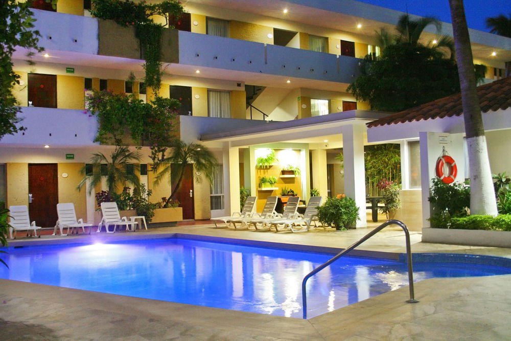 Azteca Inn photo 1