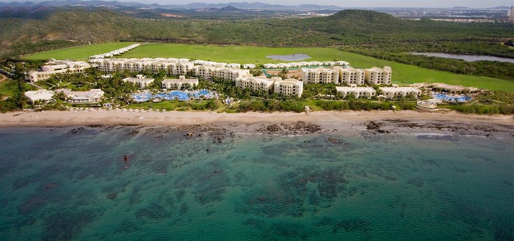 PUEBLO BONITO EMERALD BAY RESORT & SPA (ALL INCLUSIVE)