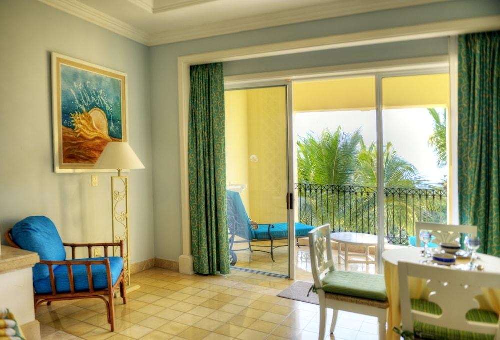 PUEBLO BONITO EMERALD BAY RESORT & SPA (ALL INCLUSIVE) photo 4