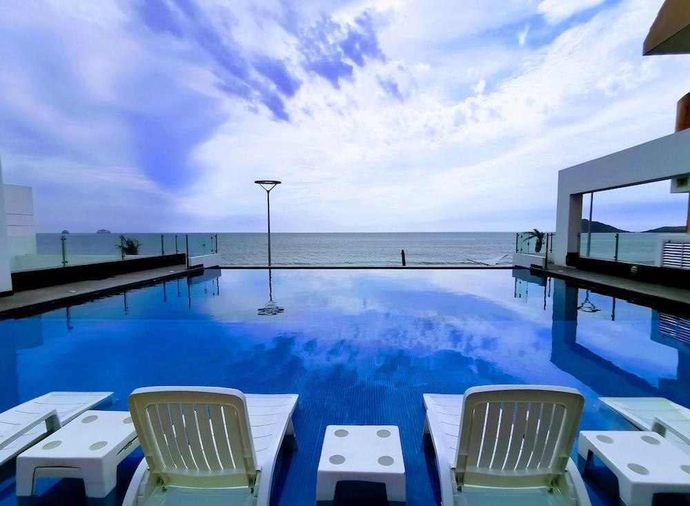 Coral Island Beach View Hotel photo 1