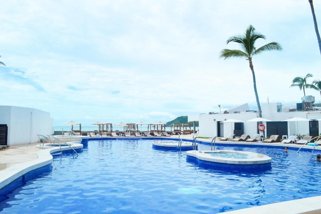SUNVIVIA BY FIESTA AMERICANA