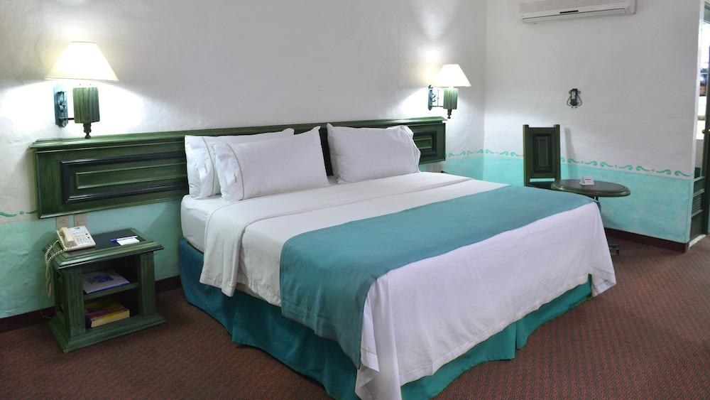Holiday Inn Express Morelia photo 4