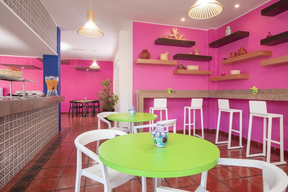 Vista Express Morelia photo 3