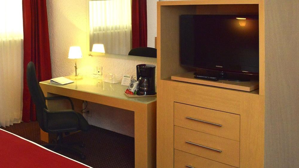 Holiday Inn Morelia photo 3
