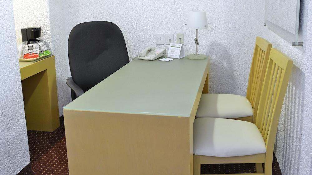 Holiday Inn Morelia photo 4