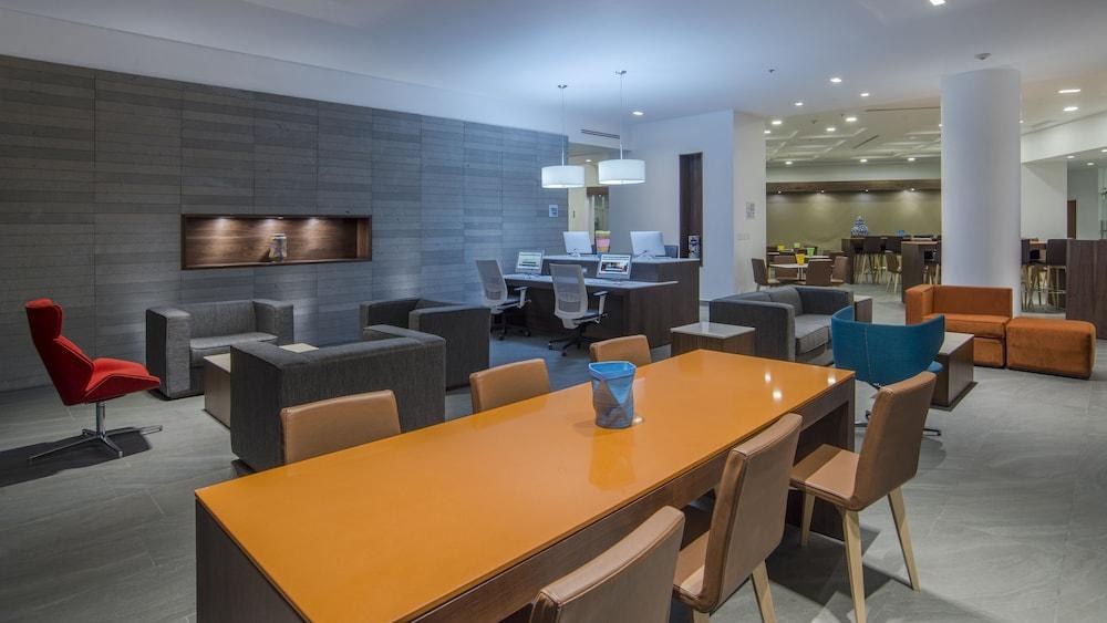 Holiday Inn Express Puebla photo 2