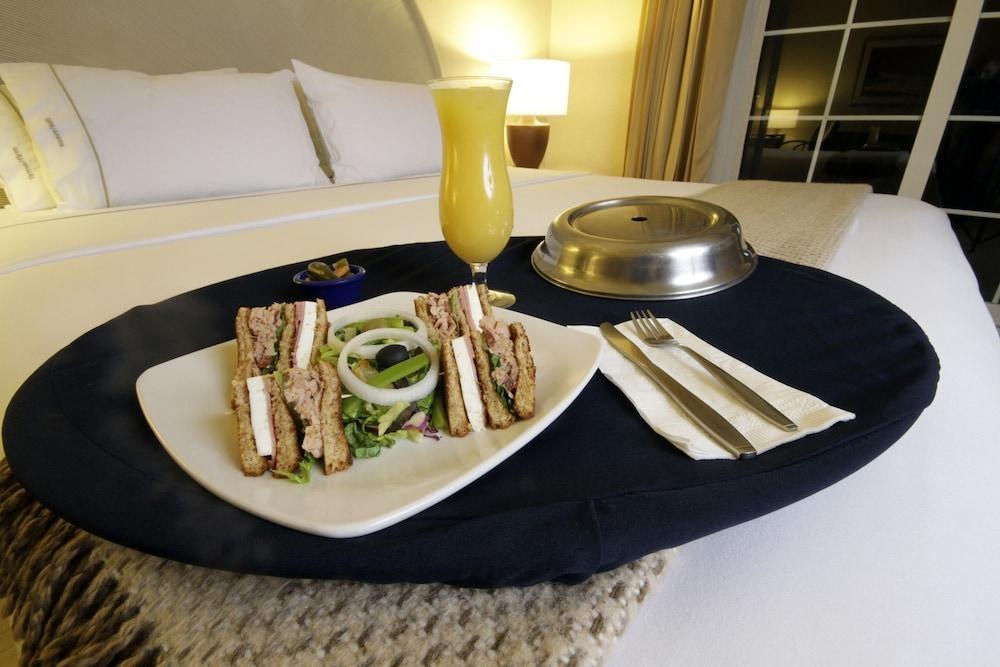 Holiday Inn Express Torreon photo 2