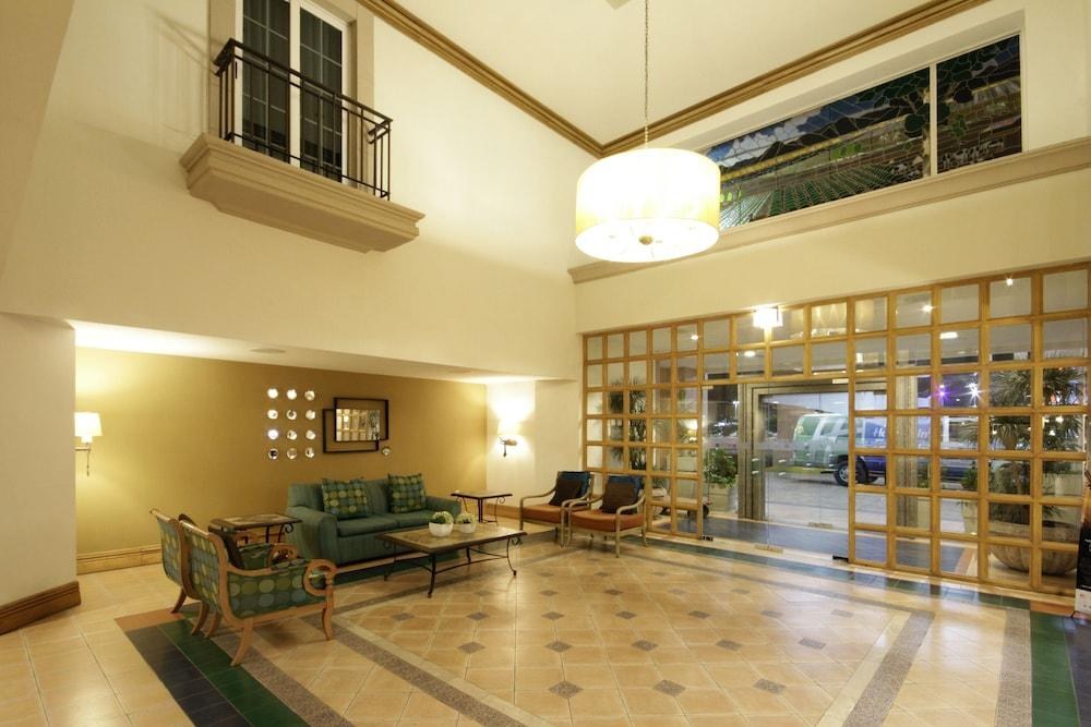 Holiday Inn Express Torreon photo 3